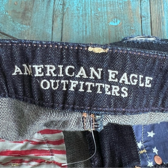 American Eagle Distressed Denim Shorts American Flag Pockets Size 6 - Picture 7 of 7